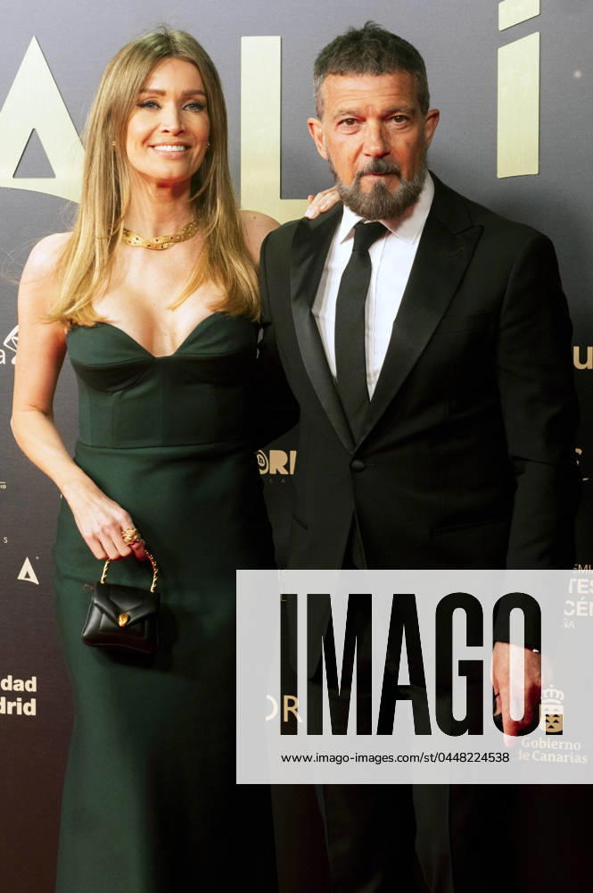 Antonio Banderas mit Lebenspartnerin Nicole Kimpel bei der 2. Verleihung der Premios Talia 2023 im Teatro Espanol. Madrid