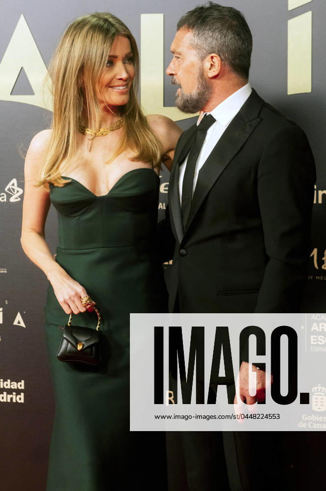 Antonio Banderas mit Lebenspartnerin Nicole Kimpel bei der 2. Verleihung der Premios Talia 2023 im Teatro Espanol. Madrid