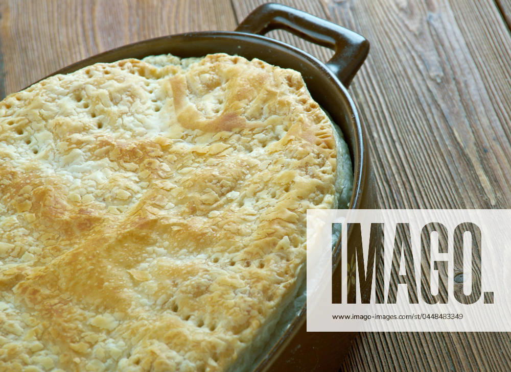 IMAGO Creative, Food, Pot Pie Corned beef pie Corned beef and potato pie . old favourite dating back to the 19th Century.
