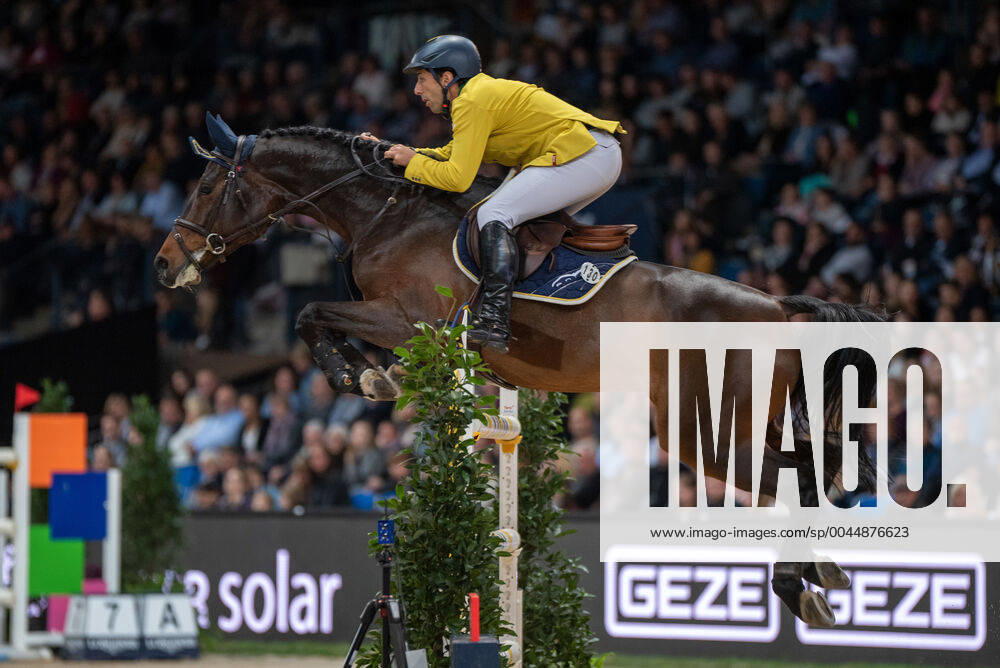 Yuri Mansur (BRA) auf Alfons Ra. Deutschland, Stuttgart, 17.11.2019, Stuttgart German Master 2019 - Longines FEI Jumping World Cup 2019 2020, Grosser Preis von Stuttgart, Springprüfung mit Stechen, Hans-Martin-Schleyer-Halle