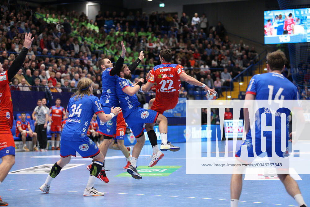 V.l. Andreas Cederholm (TBV Lemgo Lippe 34), Christoph Theuerkauf (TBV Lemgo Lippe 13), Andrej Kogut (TBV Lemgo Lippe 5), Jona Schoch (HBW Balingen-Weilstetten 22) GER, Handball, 1. Bundesliga, TBV Lemgo Lippe gegen HBW Balingen-Weilstetten, 28.11.2019 Lemgo