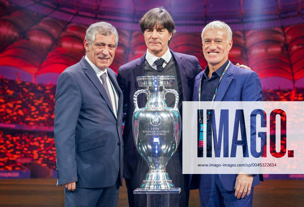 Bilder des Jahres 2019, Sport 11 November Nationaltrainer Gruppe F: Nationaltrainer Fernando Santos (Portugal), Nationaltrainer Didier Deschamps (Frankreich, France), Bundestrainer Joachim Loew (Deutschland Germany) - 30.11.2019: UEFA EURO2020 Auslosung, Romexpo Bukarest, DISCLAIMER: UEFA regulations prohibit any use of photographs as image sequences and or quasi-video.
