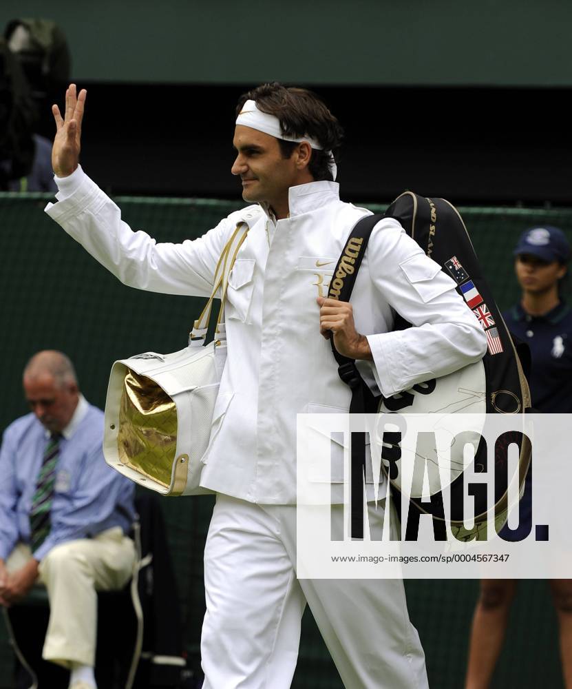 Roger Federer (Schweiz) - Einmarsch im weißen Nike Dress Tennis Herren All England Championships 2009, ATP Tour, Grand Slam, Einzelbild Wimbledon o0 Weste London