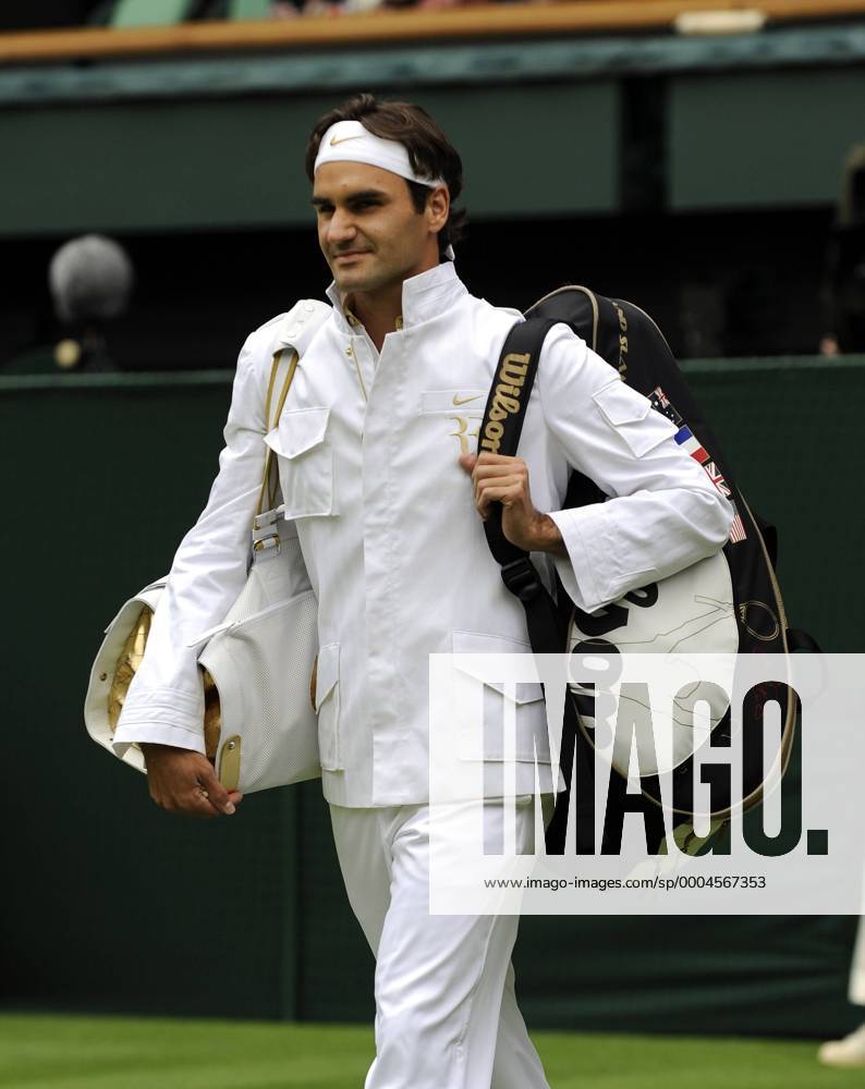 Roger Federer (Schweiz) - Einmarsch im weißen Nike Dress Tennis Herren All England Championships 2009, ATP Tour, Grand Slam, Einzelbild Wimbledon o0 Weste London
