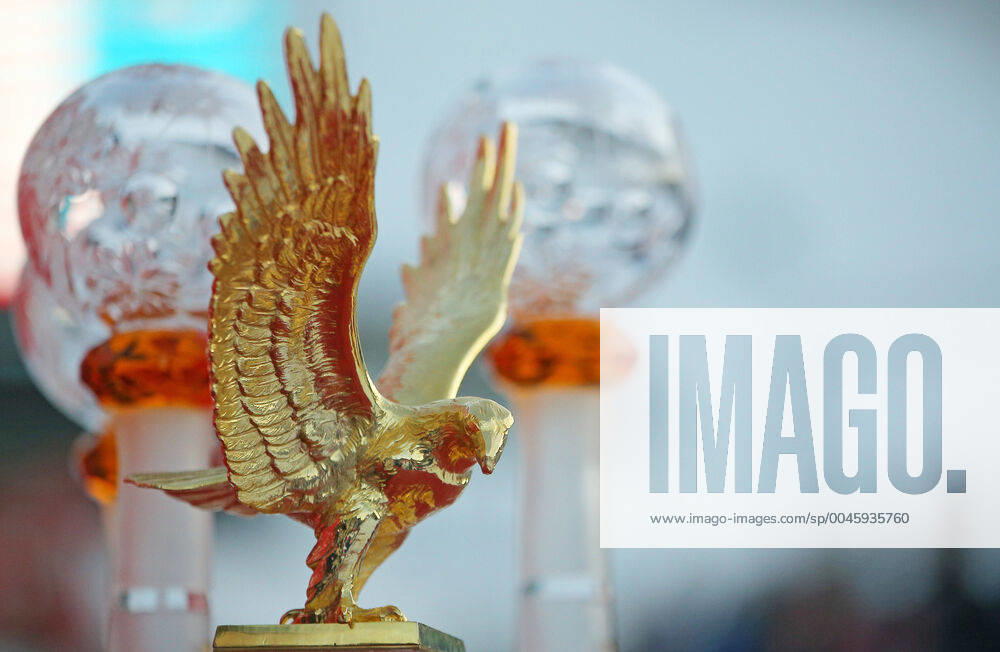 KW01 Ski jumping, Skispringen, Ski, nordisch - FIS WC Garmisch-Partenkirchen GARMISCH-PARTENKIRCHEN,GERMANY,01.JAN.20 - NORDIC SKIING, SKI JUMPING - FIS World Cup, Four Hills Tournament, large hill, award ceremony. Image shows the trophy of the four hill tournament. GEPAxpictures xThomasxBachun