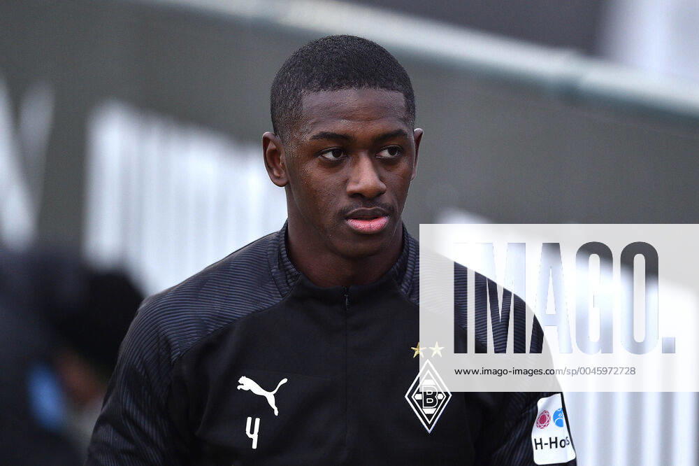 Fußball 1. Bundesliga Trainingsauftakt Borussia Mönchengladbach am 04.01.2020 auf dem Trainingsgelände am Borussia-Park in Mönchengladbach Mamadou Doucoure ( Mönchengladbach ) DFL regulations prohibit any use of photographs as image sequences and or quasi-video.