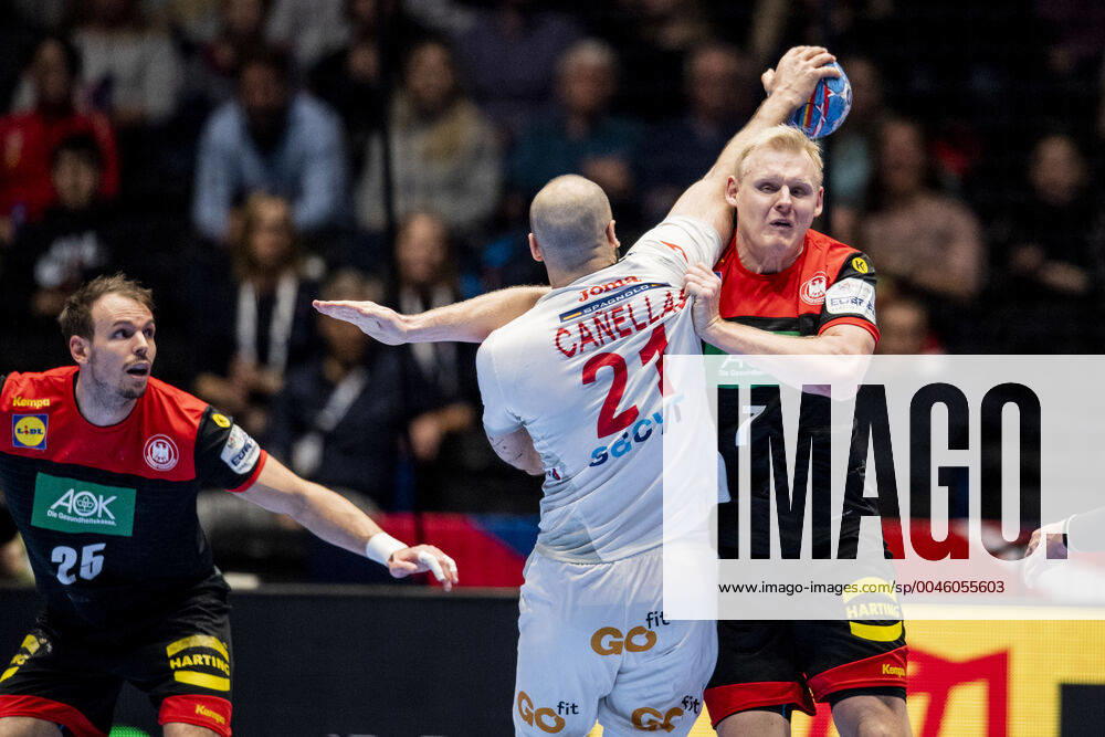 Joan Canellas Reixach of Spain and Patrick Wiencek of Germany during the EHF European Handball Championship match between Spain and Germany on January 11, 2020 in Trondheim. Photo: Vegard Wivestad Grott BILDBYRAN kod VG 170462 bbeng handball handball handboll handball-em 2020 european men?s handball championship 2020 em 2020 handbolls-em 2020 ehf euro 2020 spania spanien tyskland germany deutschland