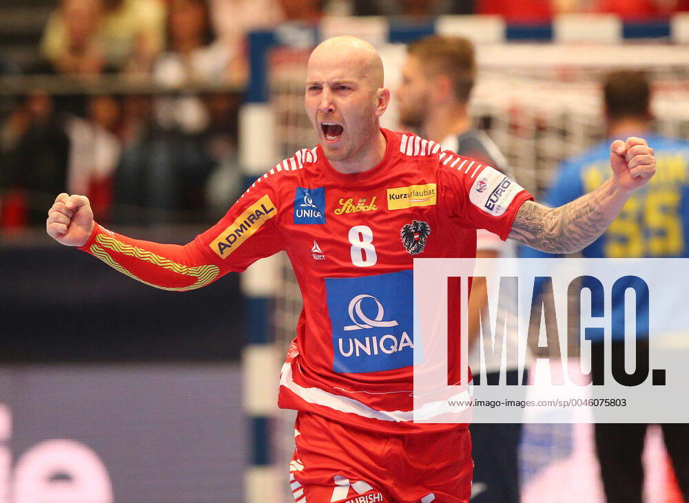 HANDBALL - EHF EURO 2020, AUT vs UKR VIENNA,AUSTRIA,12.JAN.20 - HANDBALL - EHF European Men s Handball Championship 2020, group stage, Austria vs Ukraine. Image shows the rejoicing of Robert Weber (AUT). GEPAxpictures xChristianxOrt