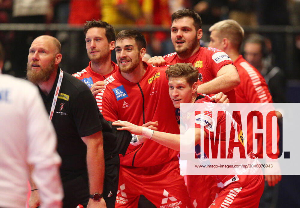 HANDBALL - EHF EURO 2020, AUT vs UKR VIENNA,AUSTRIA,12.JAN.20 - HANDBALL - EHF European Men s Handball Championship 2020, group stage, Austria vs Ukraine. Image shows the rejoicing of head coach Ales Pajovic (AUT). GEPAxpictures xChristianxOrt