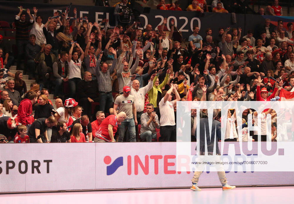 HANDBALL - EHF EURO 2020, AUT vs UKR VIENNA,AUSTRIA,12.JAN.20 - HANDBALL - EHF European Men s Handball Championship 2020, group stage, Austria vs Ukraine. Image shows fans. GEPAxpictures xChristianxOrt