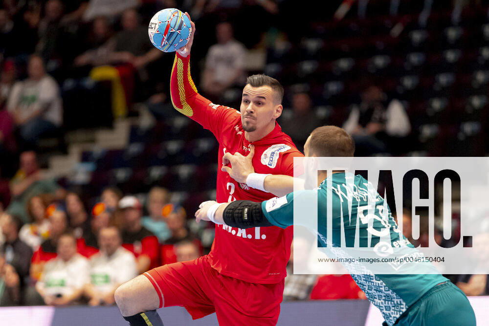 Roman Becvar (Nr. 3, Tschechien) gegen Artsem Karalek (Nr. 50, Belarus). Belarus vs. Tschechien, Handball, Hauptrunde, EHF Euro 2020, 18.01.20 Wien Wien Oesterreich