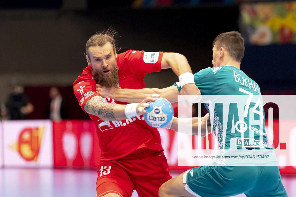 Pavel Horak (Nr. 13, Tschechien) gegen Viachaslau Bokhan (Nr. 74, Belarus). Belarus vs. Tschechien, Handball, Hauptrunde, EHF Euro 2020, 18.01.20 Wien Wien Oesterreich