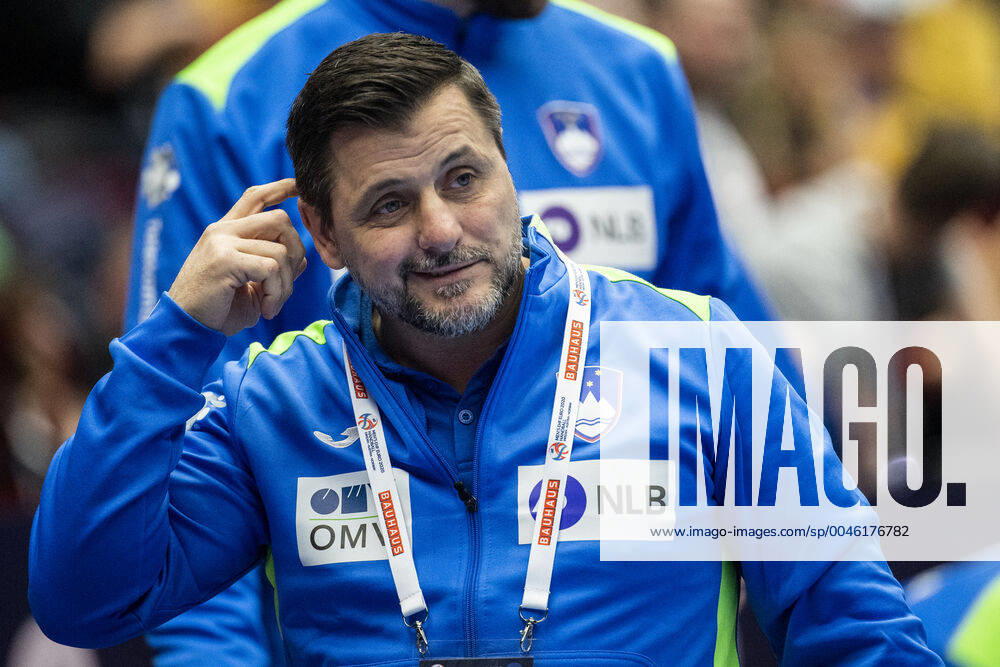 head coach Ljubomir Vranjes of Slovenia during the EHF European Handball Championship match between Slovenia and Hungary on January 19, 2020 in Malmö. Photo: Ludvig Thunman BILDBYRAN kod LT 35708 bbeng ehf euro 2020 em 2020 european men?s handball championship 2020 handball handboll handbolls-em 2020 handball handball-em 2020 slovenien slovenia hungary ungern
