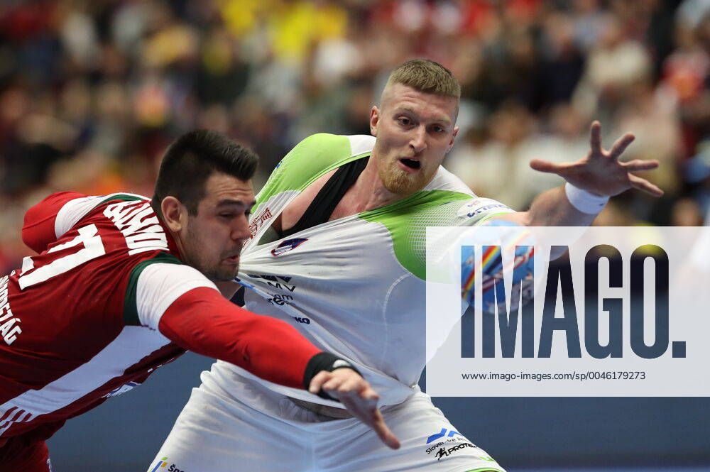MALMOE 20200119 Hungary s Dominik Mathe (L) try to stop Blaz Blagotinsek during the Men s European Handball Championship main round Group 2 match between Slovenia and Hungary at Malmo Arena, Friday Jan. 19, 2020. Foto Andreas Hillergren TT kod 10600 Malmo Sweden