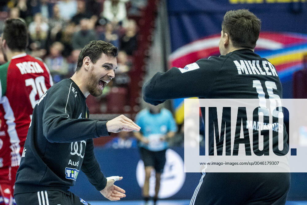 goalkeeper Marton Szekely and goalkeeper Roland Mikler of Hungary celebrate after the EHF European Handball Championship match between Slovenia and Hungary on January 19, 2020 in Malmö. Photo: Ludvig Thunman BILDBYRAN kod LT 35708 bbeng ehf euro 2020 em 2020 european men?s handball championship 2020 handball handboll handbolls-em 2020 handball handball-em 2020 slovenien slovenia hungary ungern jubel