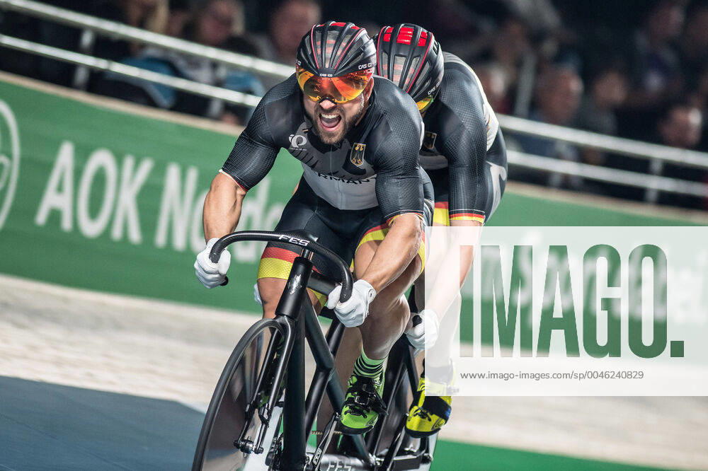 KW04 Robert Förstemann (GER - Berlin) mit Paracyclist Kai Kruse (GER - Hamburg) unterwegs - Querformat - quer - horizontal - Event Veranstaltung: 108. Berliner Sechstagerennen - Six Day Berlin - 1.Nacht - Wolfram Champions Sprint (Herren) 250 Meter Zeitfahren fliegend - Ort Location: Velodrom Berlin - Region: Berlin - Land Country: Deutschland Germany - Datum Date: 23.01.2020