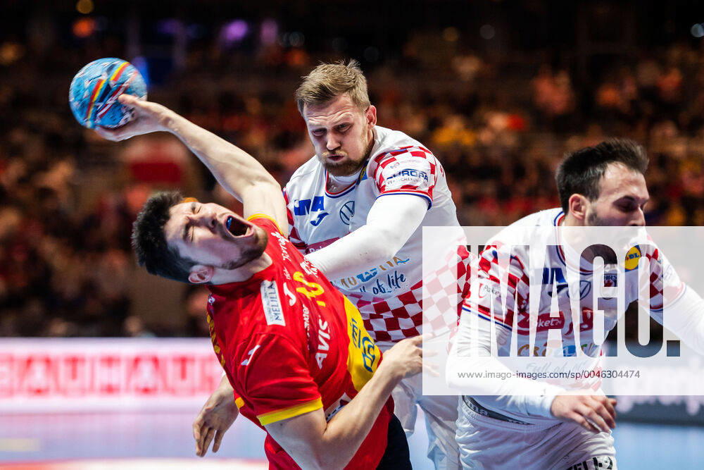 David Mandic of Croatia against Alex Dujshebaev Dovichebaeva during the EHF European Handball Championship final between Spain and Croatia on January 26, 2020 in Stockholm.