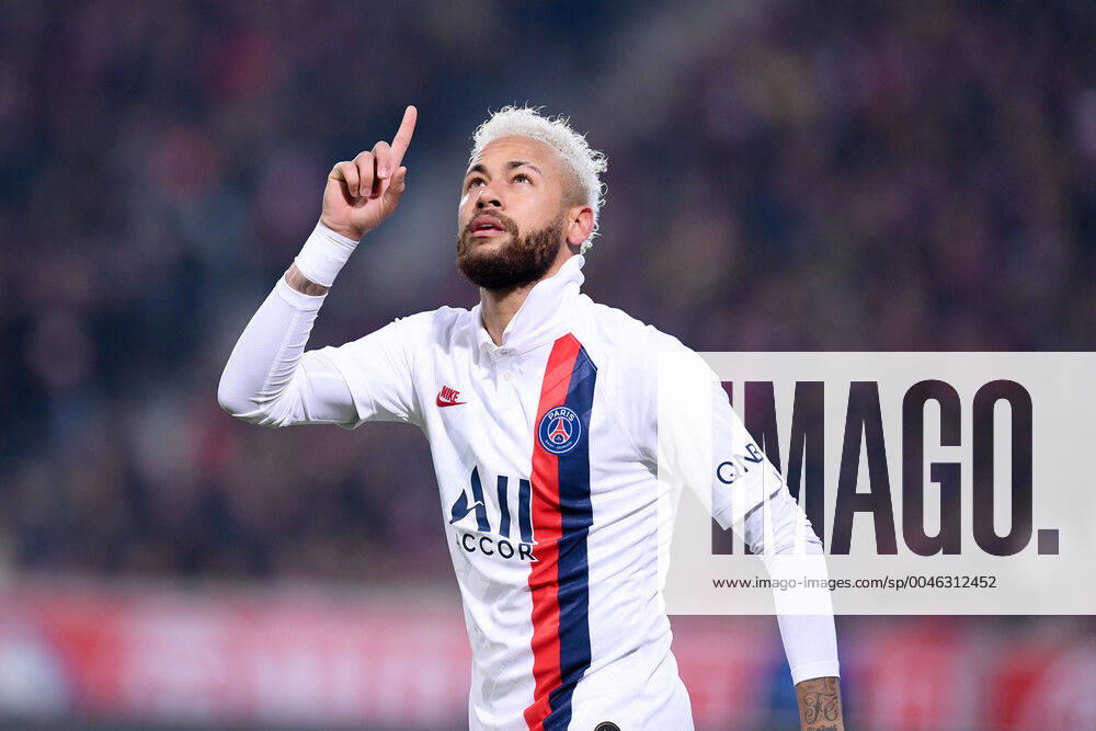 KW04 Fußball, OSC Lille - Paris St. Germain JOIE - 10 NEYMAR JR (PSG) - HOMMAGE A KOBE BRYANT FOOTBALL : Lille vs Paris SG - Ligue 1 Conforama - 26 01 2020 FEP Panoramic