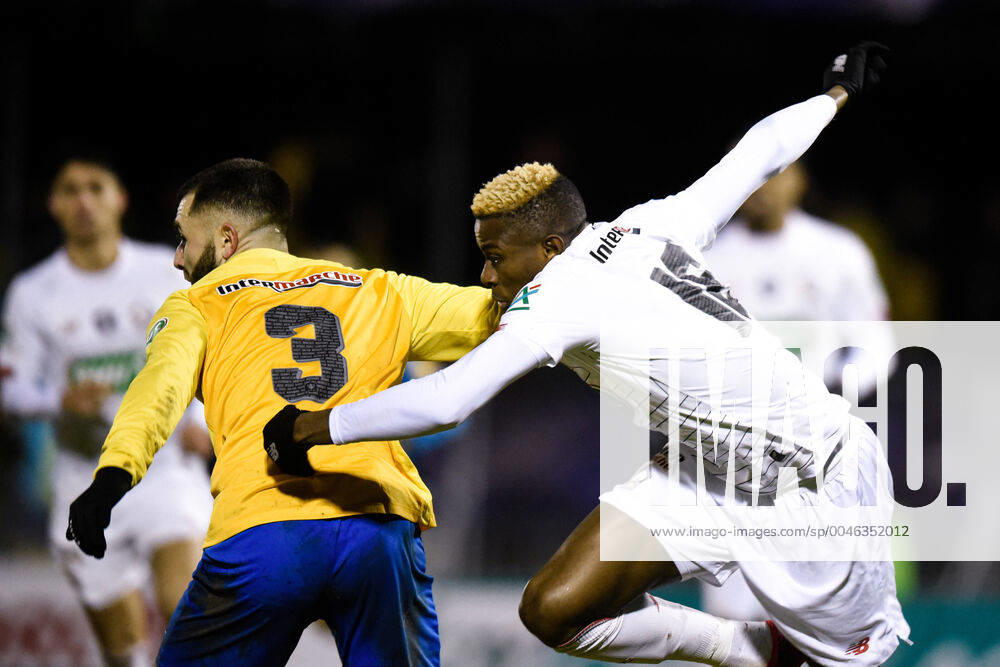 Borodine Nicolas ( 3 - Epinal ) - Victor Osimhen ( 7 - LOSC ) - FOOTBALL : SAS Epinal vs Lille OSC - Coupe de France - Epinal - 29 01 2020 FedericoPestellini Panoramic