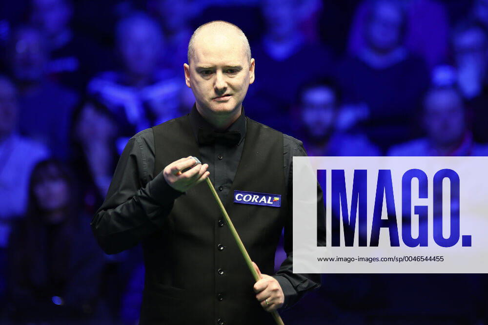 Graeme Dott of Scotland considers a shot to Neil Robertson of Australia at the final of World Grand Prix 2020 in Cheltenham, the United Kingdom, 9 February 2020. Neil Robertson of Australia defeated Graeme Dott of Scotland with 10-8 at the final and wins the championship of World Grand Prix 2020.