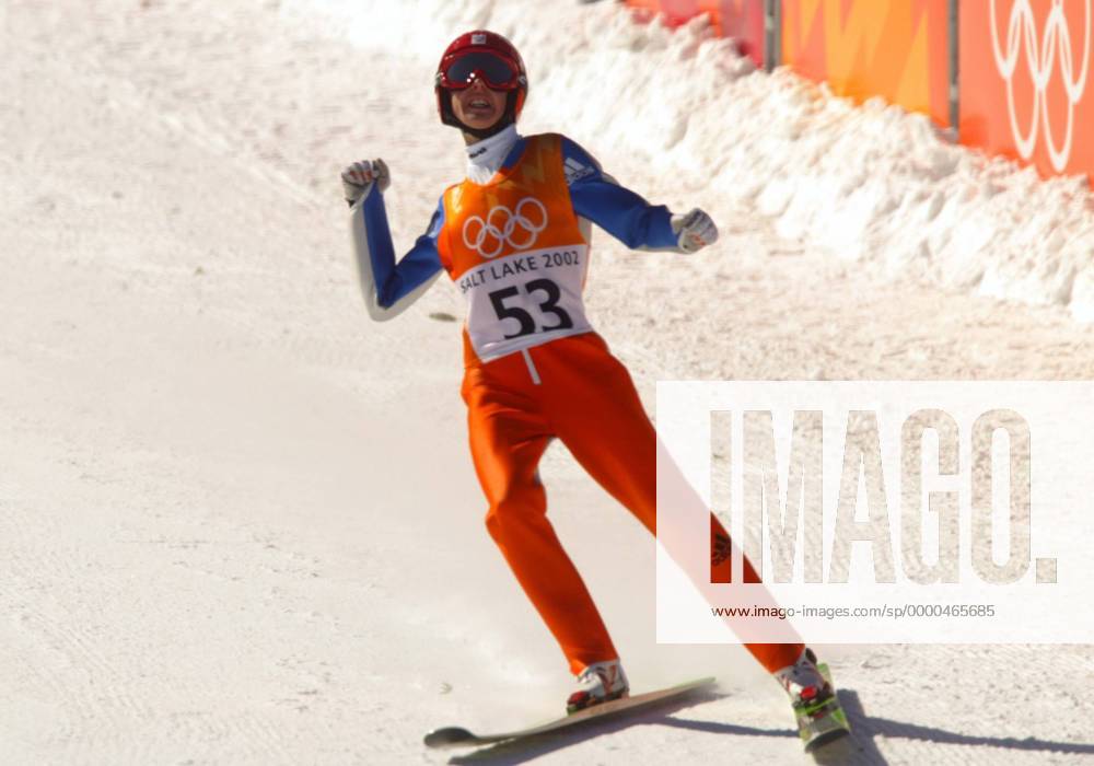 Simon Ammann (Schweiz) - Siegesjubel im Auslauf Skispringen OS Winter Herren Olympische Winterspiele 2002, Olympia, Olympiade, Spiele, Skisprung, Ski Nordisch, Vdig, Einzelbild Utah Olympic Parc Salt Lake City Freude, Begeisterung