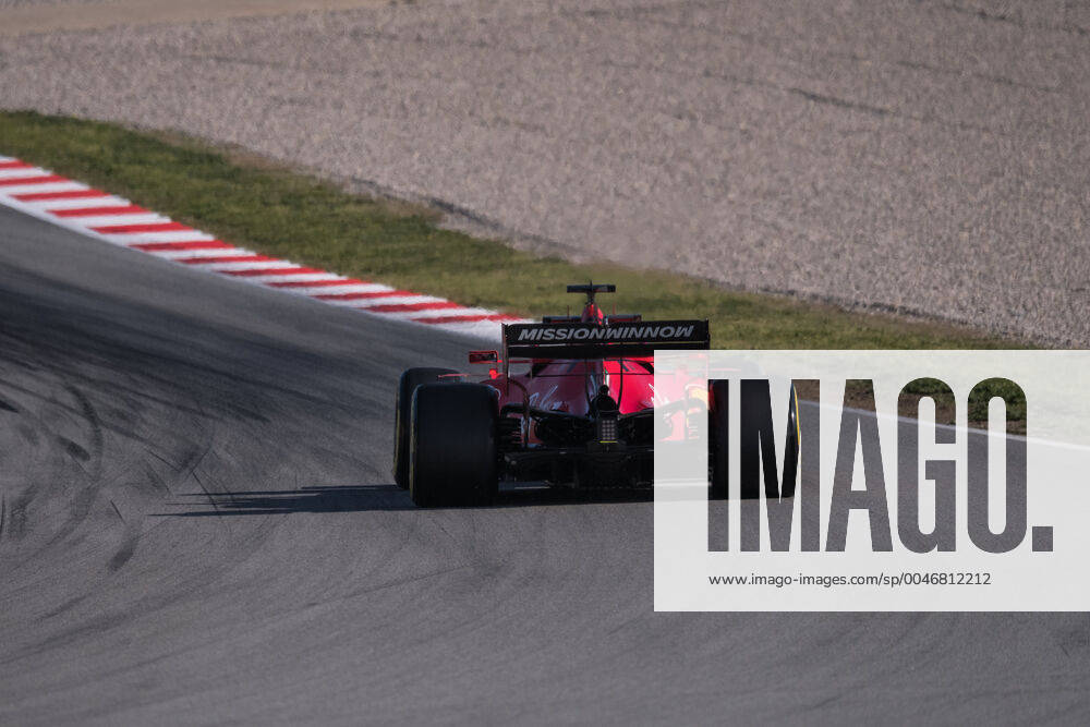 Sebastian Vettel (Scuderia Ferrari Mission Winnow) mit dem Auto auf der Strecke, Formel 1 Test, Barcelona, Motorsport, Formel 1, Formel 1 Test, Barcelona, Motorsport, Formel 1, Foto: Eibner Barcelona