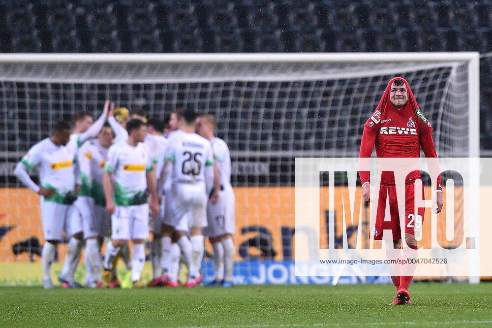 KW11 Fußball 1. Bundesliga 21. Spieltag Borussia Mönchengladbach - 1. FC Köln am 11.03.2020 im Borussia-Park in Mönchengladbach Jan Thielmann ( Köln ) enttäuscht, vorne DFL regulations prohibit any use of photographs as image sequences and or quasi-video.