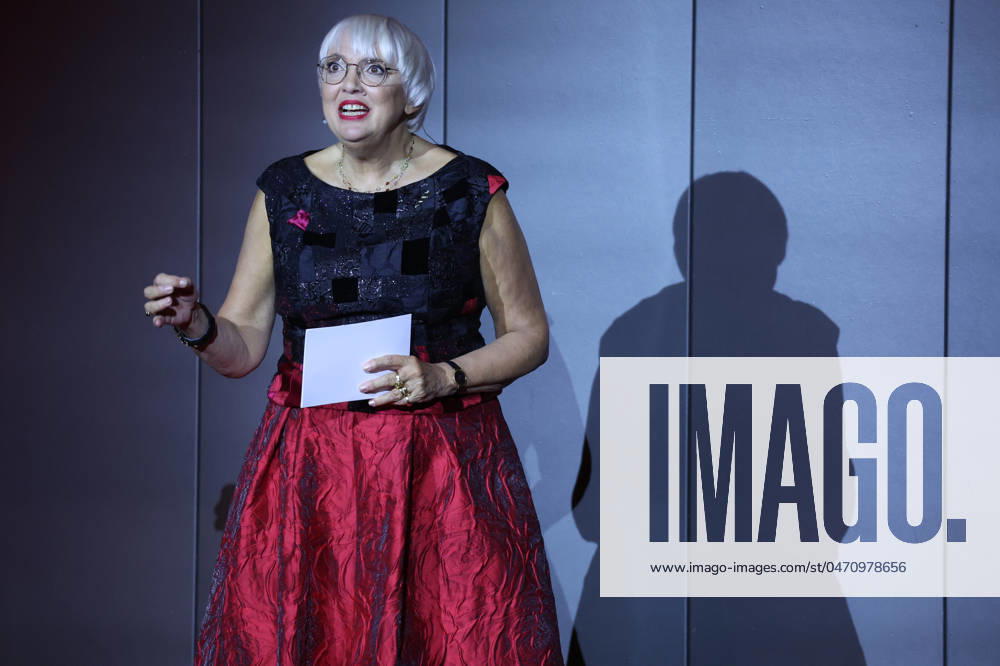 Deutscher Filmpreis 2024 Claudia Roth bei der Verleihung der Lola - Deutscher Filmpreis 2024 im Theater am Potsdamer Platz in Berlin 03.05.2024