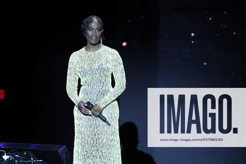 Deutscher Filmpreis 2024 Ivy Quainoo bei der Verleihung der Lola - Deutscher Filmpreis 2024 im Theater am Potsdamer Platz in Berlin 03.05.2024