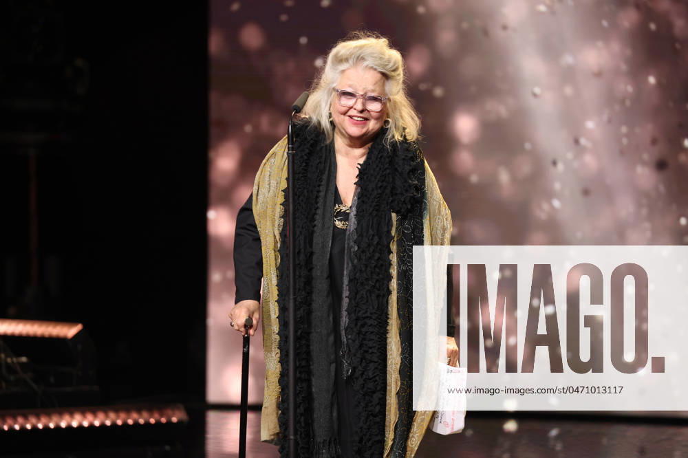 Deutscher Filmpreis 2024 EHRENPREIS Hanna Schygulla bei der Verleihung der Lola - Deutscher Filmpreis 2024 im Theater am Potsdamer Platz in Berlin 03.05.2024