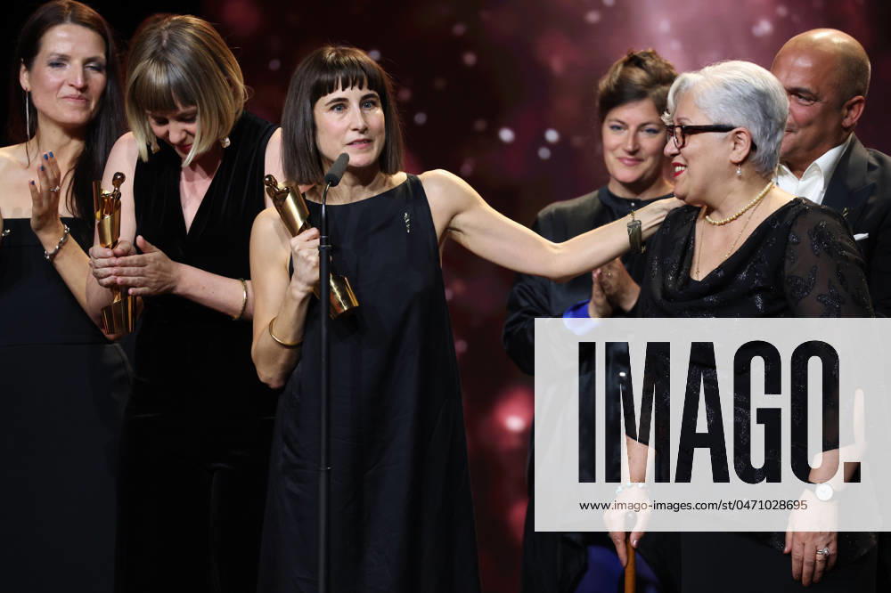 Deutscher Filmpreis 2024 BESTER DOKUMENTARFILM SIEBEN WINTER IN TEHERAN bei der Verleihung der Lola - Deutscher Filmpreis 2024 im Theater am Potsdamer Platz in Berlin 03.05.2024