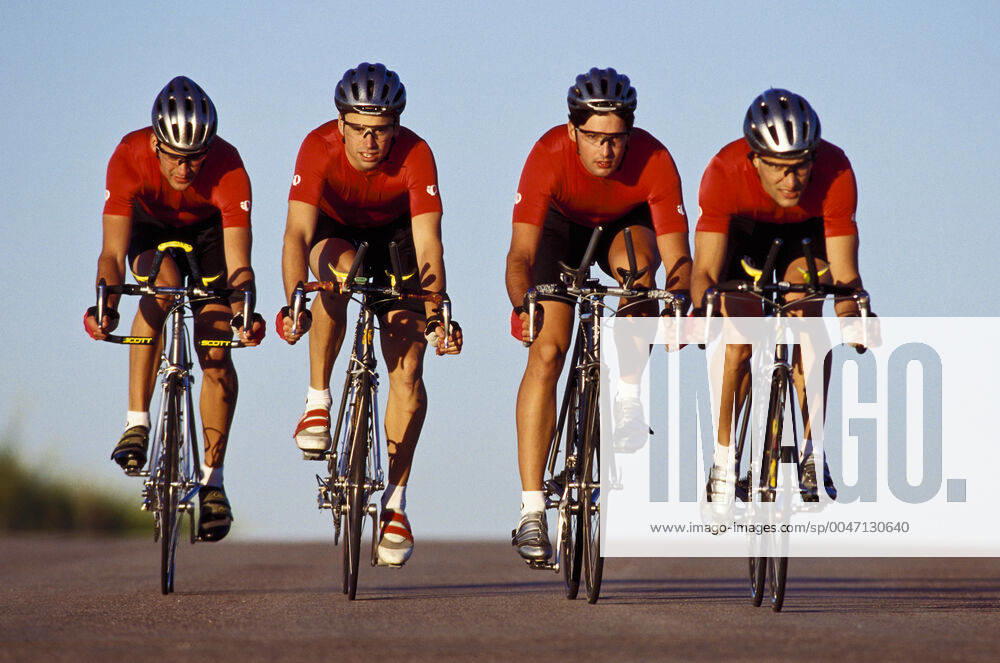 Cycling Road cycling, Rad, Radsport, Strasse team in action. ,model released, Symbolfoto