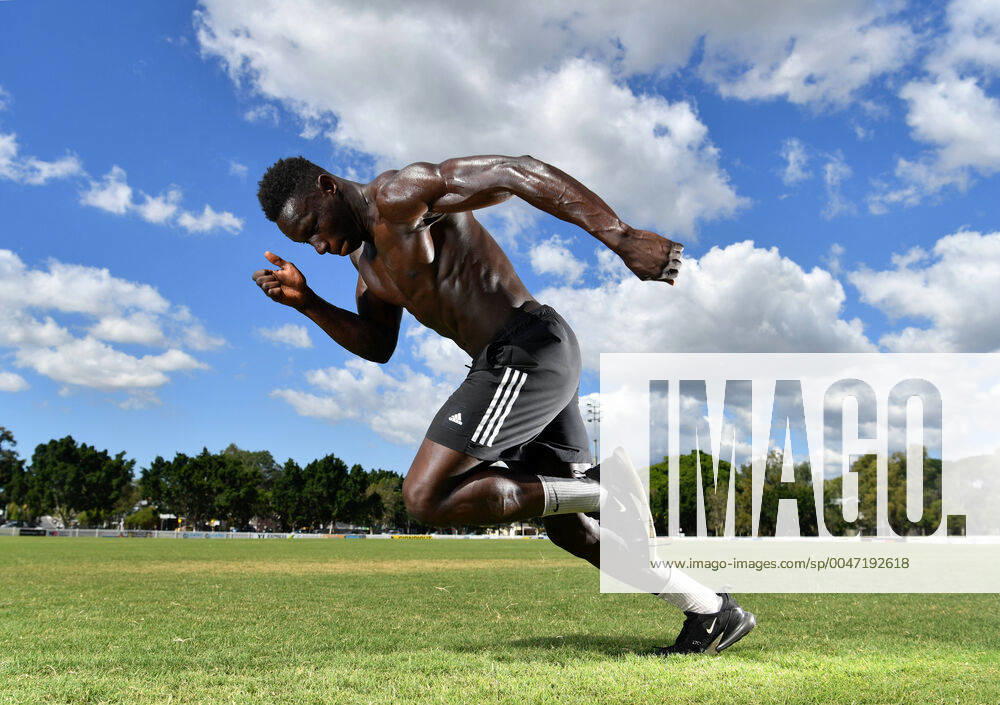 KW16 ATHLETICS PETER LAMIN FEATURE, Future Olympic hopeful Peter Lamin, age 18, is seen training at Jack Esplen Oval in Brisbane, Thursday, April 16, 2020. Peter Lamin who has a best time of 10.5 seconds for the 100 metre sprint had been competing in New Zealand before the outbreak of the Coronavirus (COVID-19) and is now back training in Brisbane. ( NO ARCHIVING, , NO USE IN BOOKS WITHOUT CONSENT BRISBANE QLD AUSTRALIA
