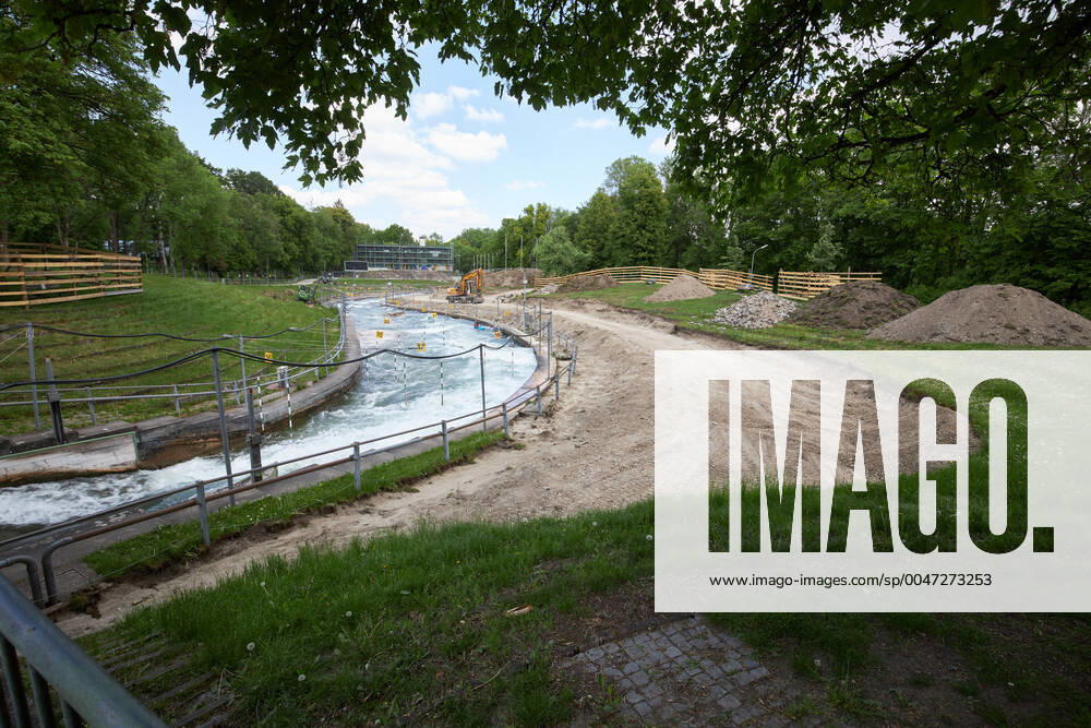 Baustelle Eiskanal: das Gelände wird ab jetzt für fast zwei Jahre für Passanten gesperrt wegen der Umbauten der Stecke für die Kanuslalom-WM 2022.