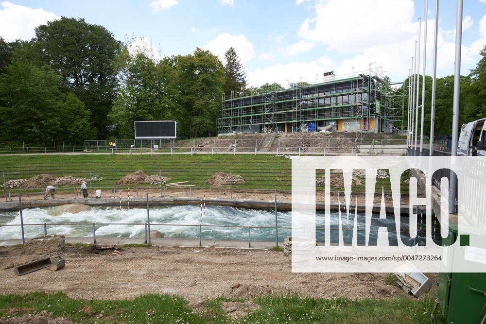 Baustelle Eiskanal: das Gelände wird ab jetzt für fast zwei Jahre für Passanten gesperrt wegen der Umbauten der Stecke für die Kanuslalom-WM 2022.