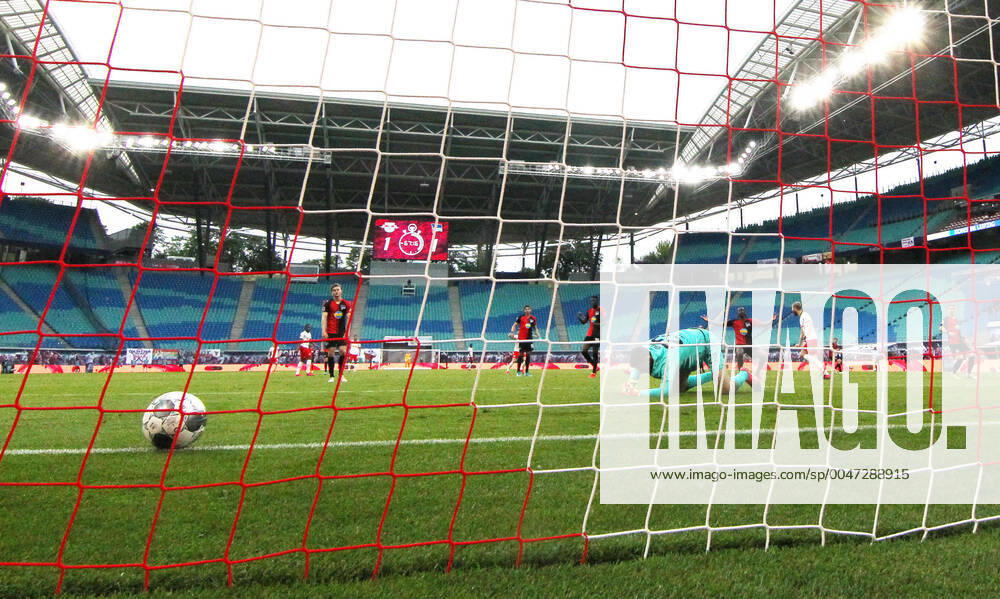 KW22 RB Leipzig - Hertha BSC , 27.05.2020 Leipzig, 27.05.2020, Red Bull Arena, Fussball, Bundesliga, 28.Spieltag , RB Leipzig vs. Hertha BSC Berlin , Im Bild; Tor für RB Leipzig. Patrick Schick (21, RB Leipzig) trifft zum 2:1. , DFL regulations prohibit any use of photographs as image sequences and or quasi-video. Foto: PICTURE POINT Roger Petzsche Pool , Nur für journalistische Zwecke! Only for editorial use! Leipzig Sachsen Germany