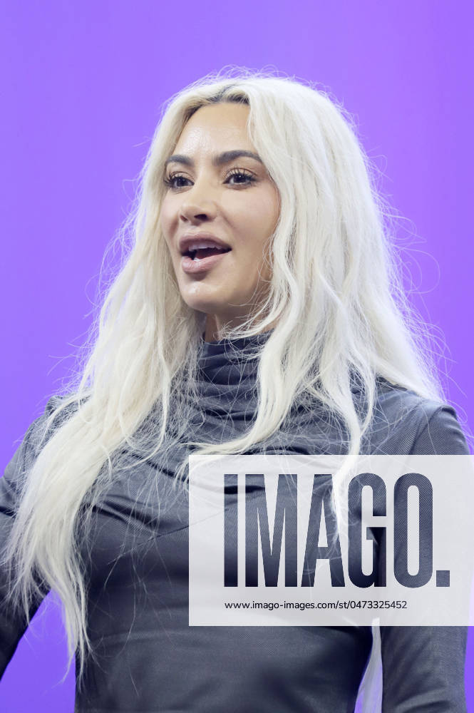 Kim Kardashian beim OMR Festival 2024 in den Messehallen. Hamburg