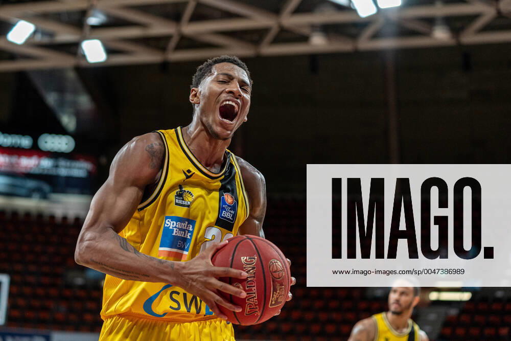 Basketball easyCredit Final-Turnier Basketball München 17.06.2020 Saison 2019 2020 easyCredit BBL Final-Turnier 2020 Viertelfinale Spiel 1 FC Bayern München - MHP RIESEN Ludwigsburg Thomas Wimbush (Ludwigsburg, No.20) München Audi-Dome Deutschland