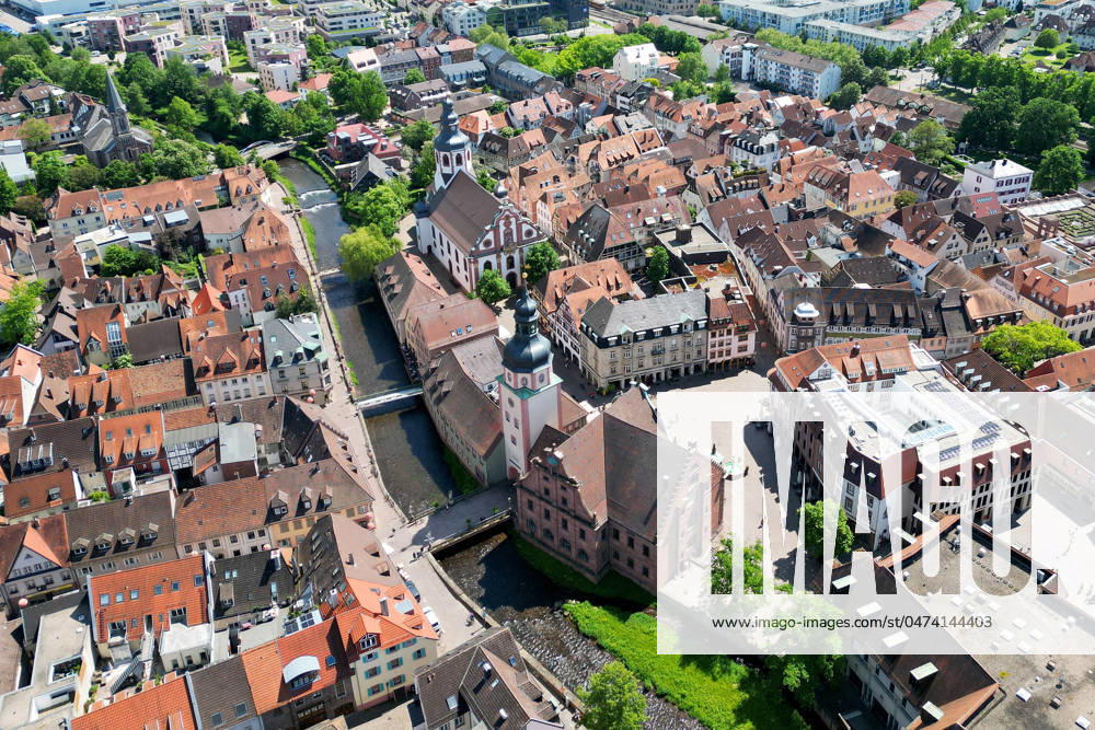News Wirtschaft Reise, Ettlingen, emwirt v.l. Ettlingen Stadt Altstadt Kernstadt Rathaus Marktplatz Alb Ettlingen