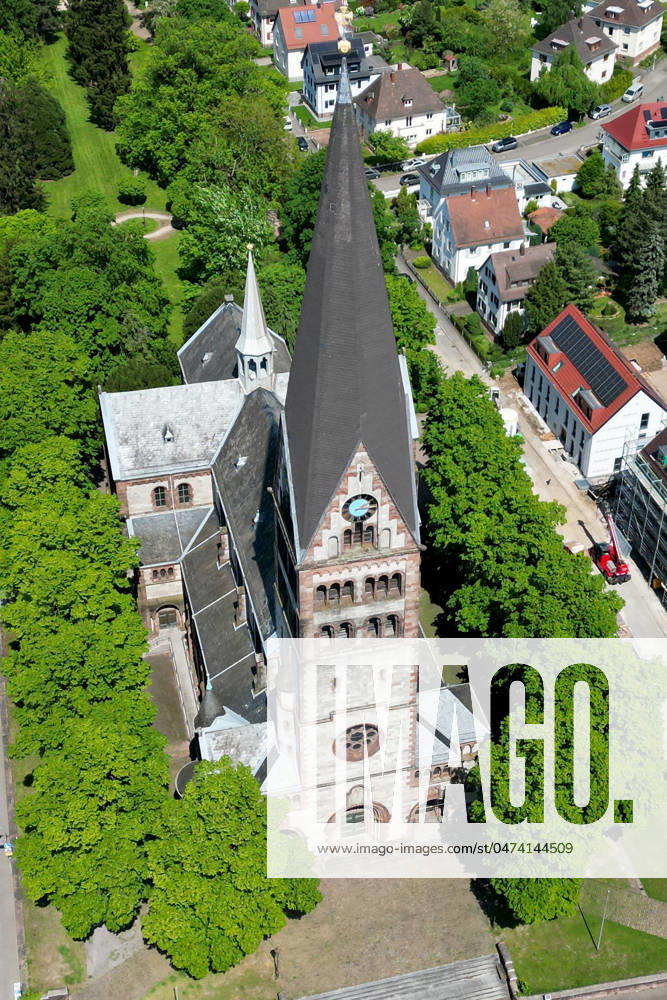 News Wirtschaft Reise, Ettlingen, emwirt v.l. Ettlingen Stadt Altstadt Kernstadt Herz Jesu Kirche Pforzheimer Straße Ettlingen