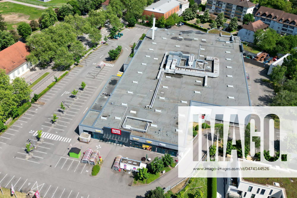 News Wirtschaft Reise, Ettlingen, emwirt v.l. Ettlingen Stadt Altstadt Kernstadt Rewe Center ehemals Real Einkaufen Shopping Discounter Supermarkt Lebensmittel Ettlingen