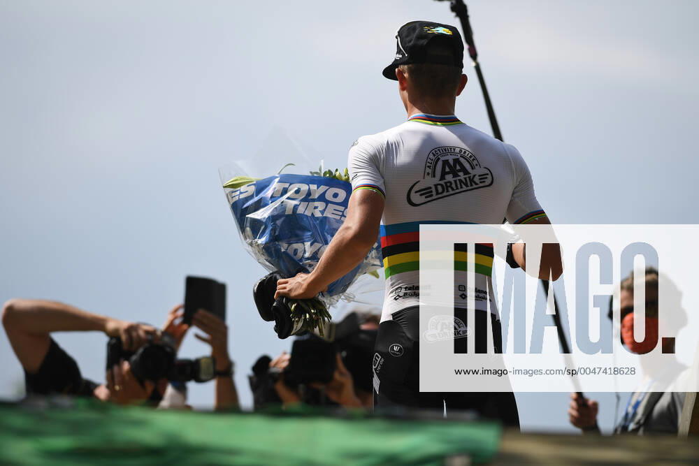 Belgian Thibau Nys celebrates after winning the Slag om Balenberg cyclocross cycling event in Baal, Monday 15 June 2020. DAVIDxSTOCKMAN x2511060x