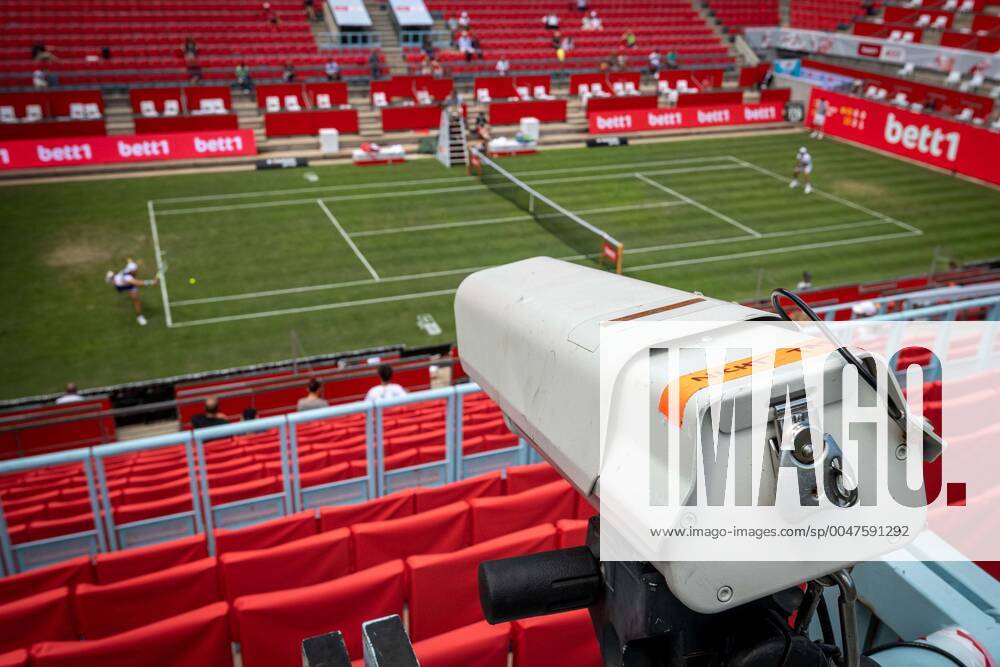 Tennis Berlin 13.07.2020 Bett1aces Turnier Hawk-Eye Linientechnik Steffi-Graf Stadion Sportst°tte wenige Zuschauer Corona Sicherheitskonzept