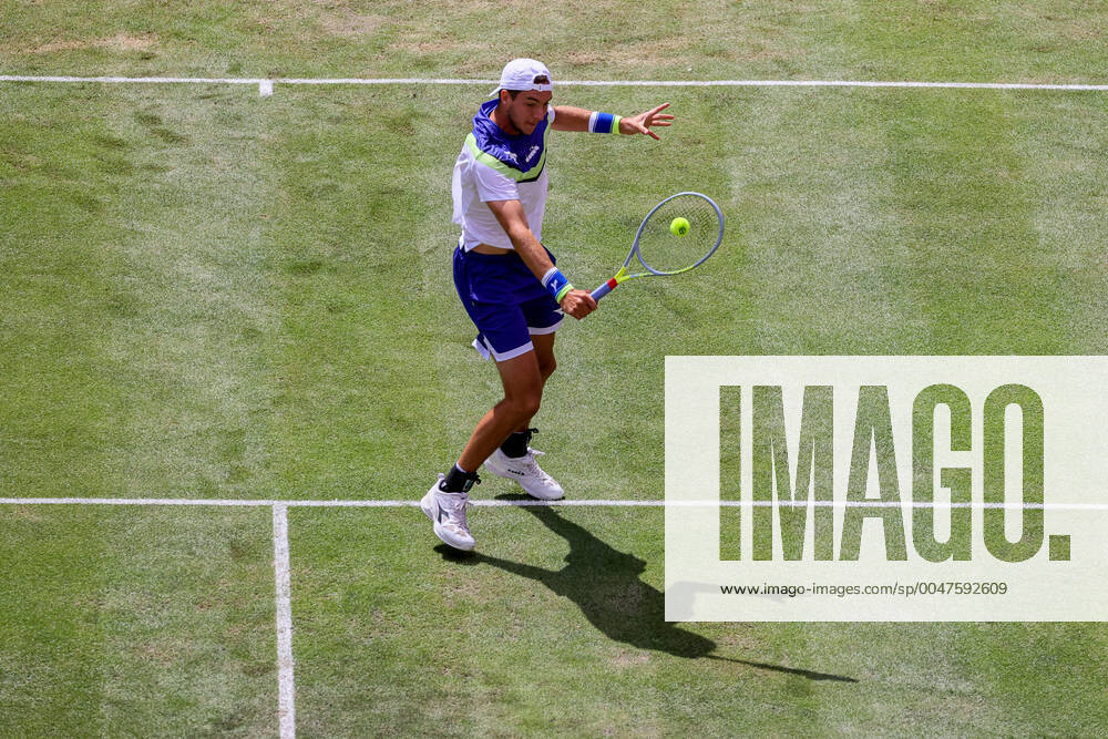 Jan-Lennard STRUFF (GER), bett1ACES, Berlin, LTTC Rot-Weiß - Steffi-Graf-Stadion, 13.07.2020,