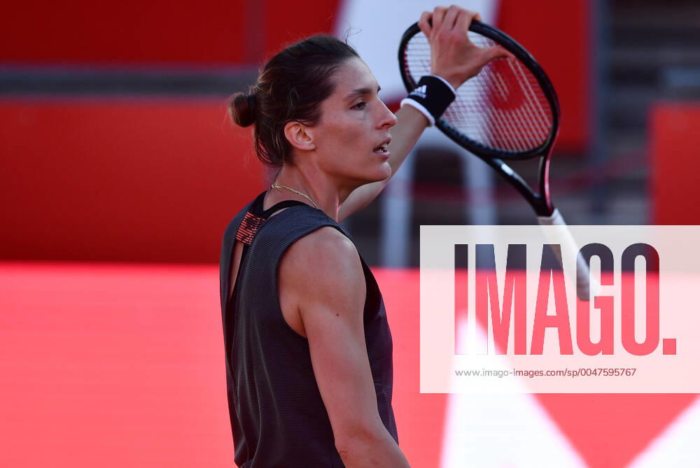 Andrea Petkovic (GER) enttäuscht Petra Kvitova vs Andrea Petkovic (GER) Bett1ACES-Tennisturnier Tennis-Tournament, Tennisturnier, Damen und Herren auf LTTC Tot-Weiss Anlage im Steffi-Graf-Stadion Berlin