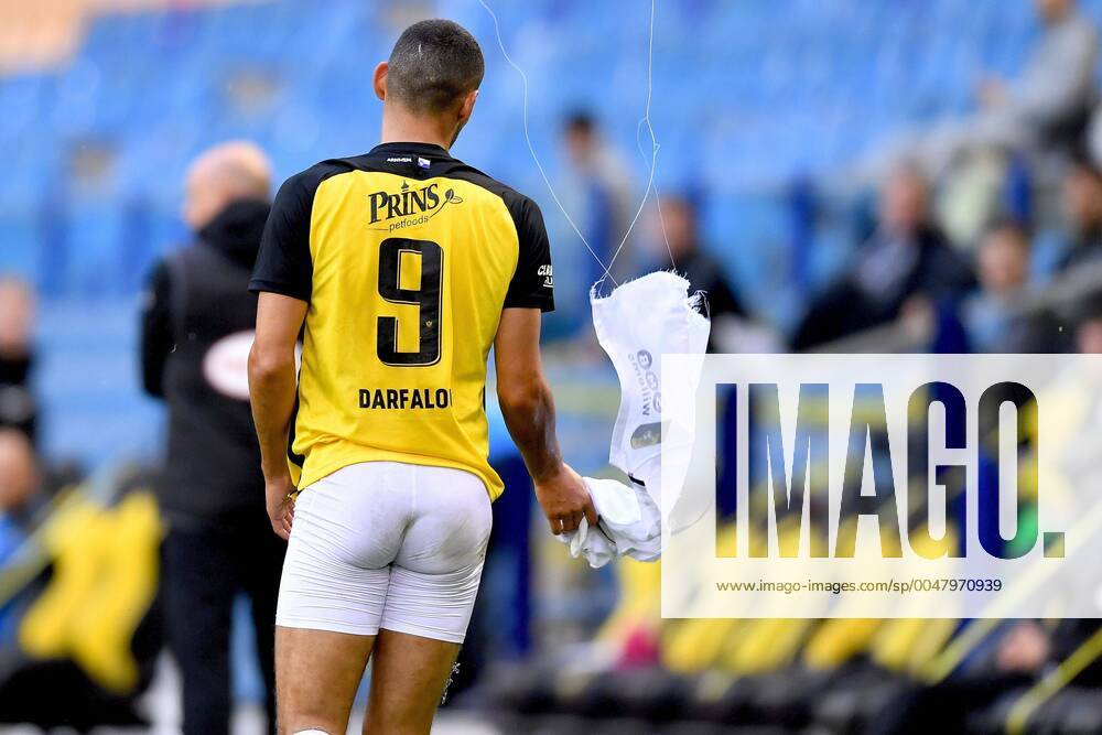 KW35 ARNHEM, 28-08-2020, GelreDome football, season 2020 2021, Vitesse player Oussama Darfalou lost in shorts after a duel during the friendly match between Vitesse and Fortuna Dusseldorf after the match ADO - Vitesse Vitesse - Fortuna Dusseldorf x9030991x