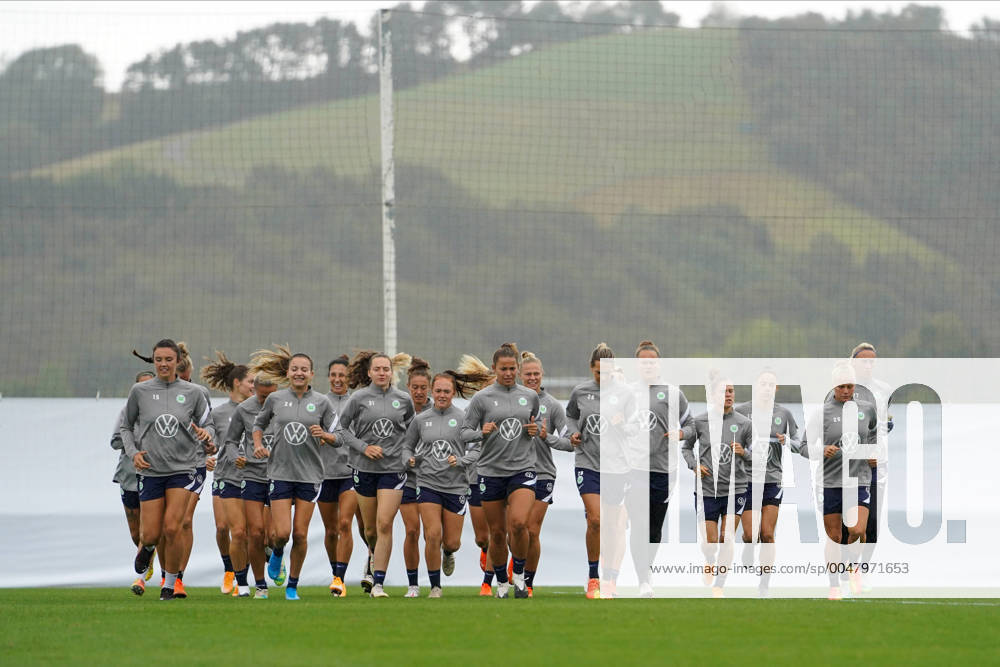 KW35 SAN SEBASTIAN, SPAIN, AUG 28: Players of Vfl Wolfsburg in action during a training session 2 days before the UEFA Women?s Champions League football match (Final) between VfL Wolfsburg and Olympique Lyonnais. Daniela Porcelli SPP Training session VfL Wolfsburg