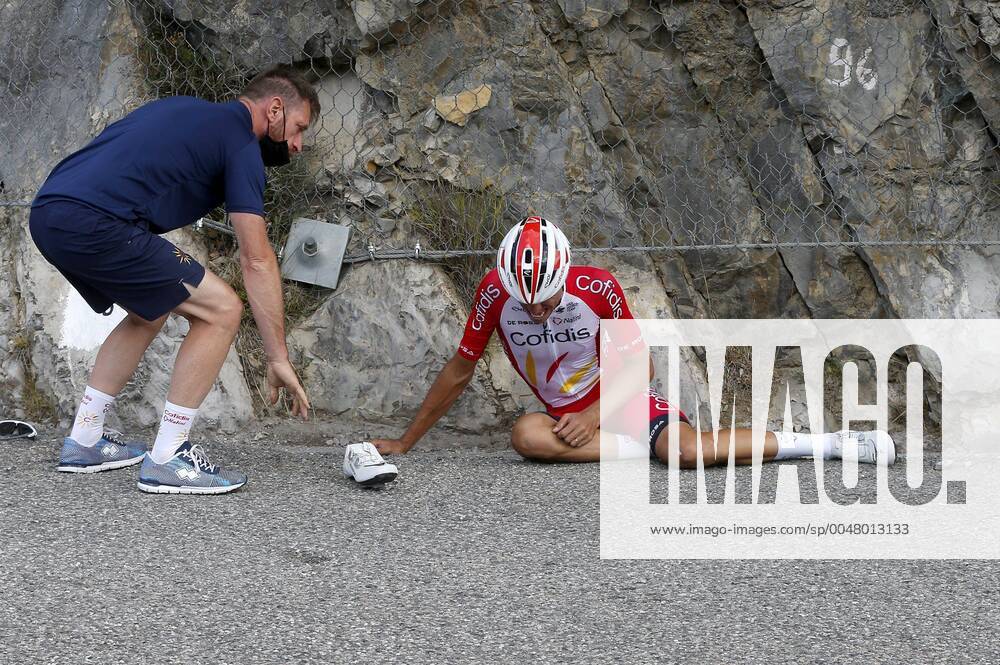 KW36 Bilder des Jahres 2020, Sport 08 August SISTERON, FRANCE - AUGUST 31 : crash of PEREZ Anthony of Cofidis, Solutions Credits CYCLISME : Tour de France - Etape 3 - Nice a Sisteron - 31 08 2020 PhotoNews Panoramic