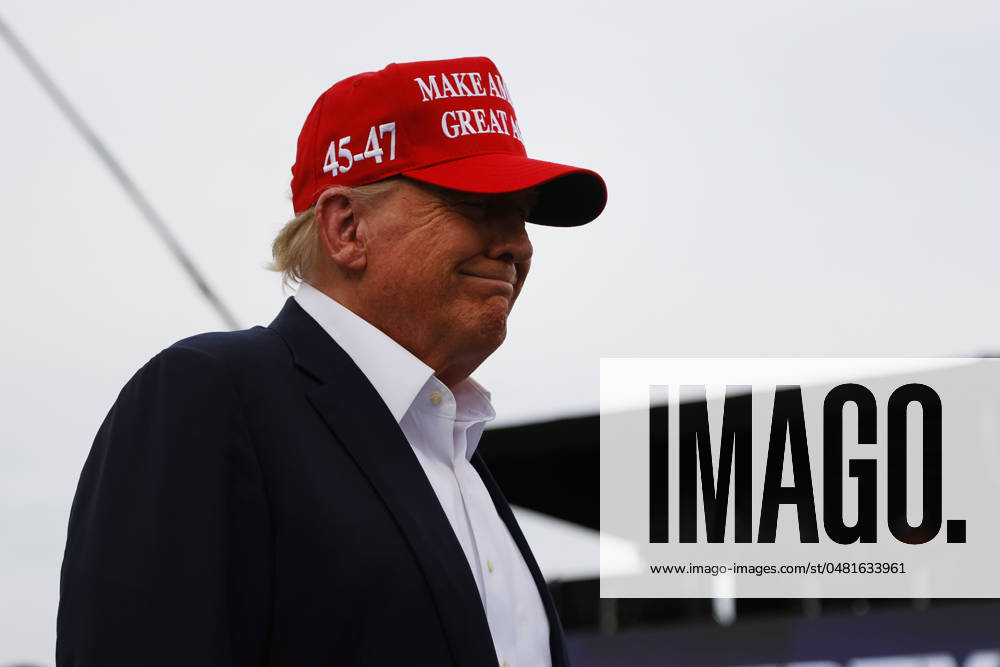 CHARLOTTE, NC - MAY 26: Former President of the United States of America Donald Trump on pit road prior to the running of the NASCAR Cup Series Coca-Cola 600 on May 26, 2024 at Charlotte Motor Speedway in Charlotte, NC. (Photo by Jeff Robinson Icon Sportswire) Icon1045694121