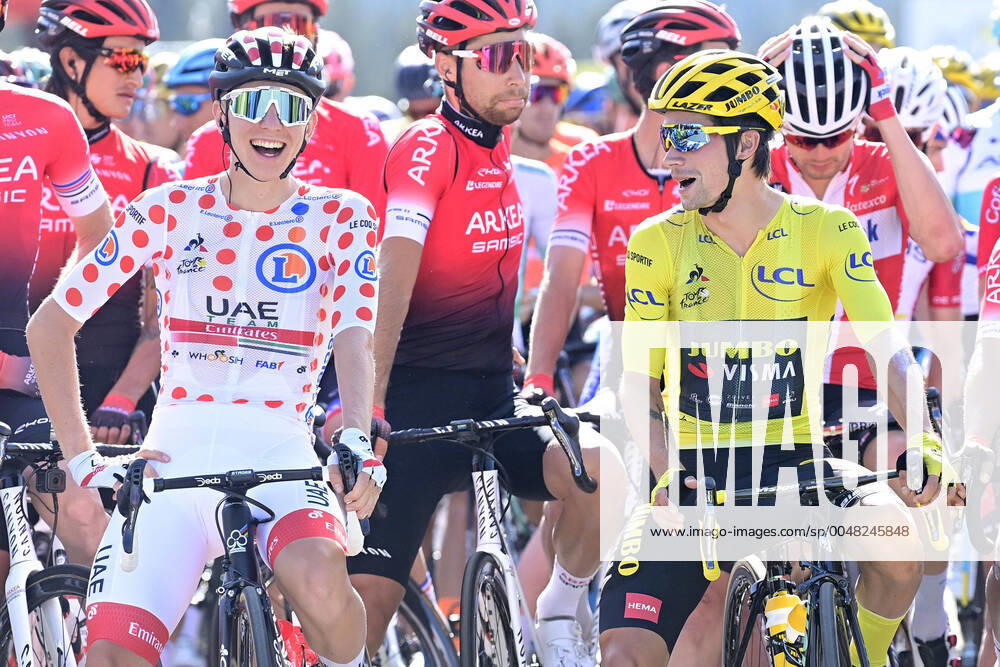 KW38 LA ROCHE-SUR-FORON, FRANCE - SEPTEMBER 17 : POGACAR Tadej (SLO) of UAE TEAM EMIRATES, ROGLIC Primoz (SLO) of TEAM JUMBO - VISMA during stage 18 of the 107th edition of the 2020 Tour de France cycling race, a stage of 175 kms with start in Meribel and finish in La Roche-Sur-Foron on September 17, 2020 in La Roche-Sur-Foron, France, 17 09 2020 ( Motordriver Kenny Verfaillie - Photo by Peter De Voecht Photo News CYCLISME : Tour de France - Stage 18 - Meribel to La Roche-sur-Foron - France - 17 09 2020 PHOTONEWS PANORAMIC